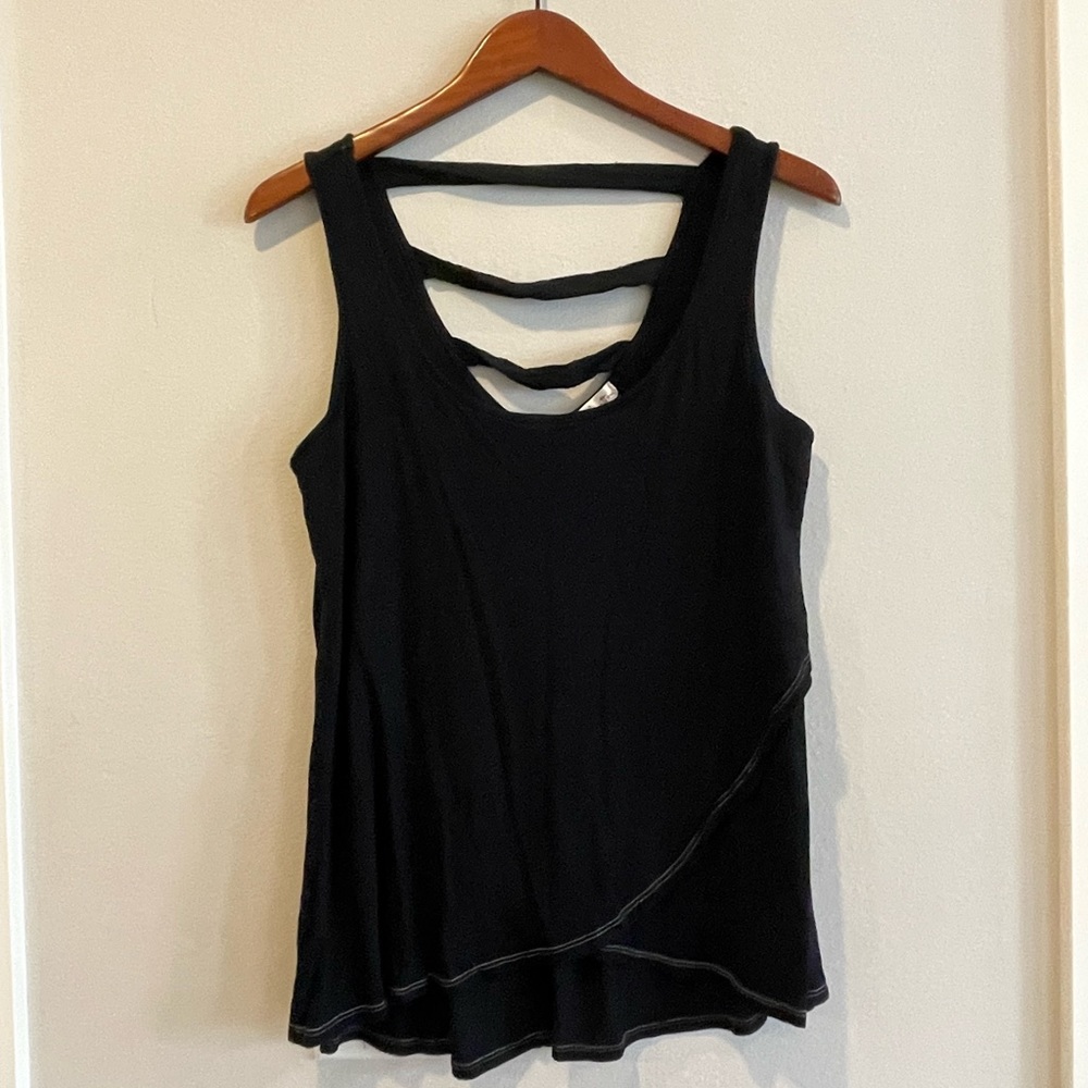 Nine Britton Corrie Back Cut Out Knit Top